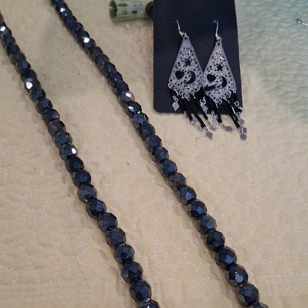 Beaded Necklace & Pierced Earrings